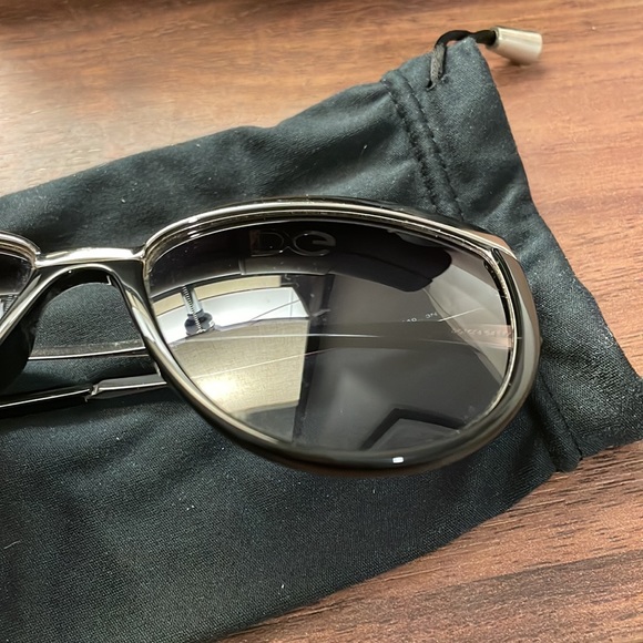 Dolce and Gabbana cateye sunglasses - Picture 4 of 6